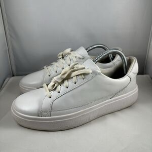 Kizik Vegas Walking Shoes Men’s 7.5 / 9 Women’s White Leather Casual Lace Up